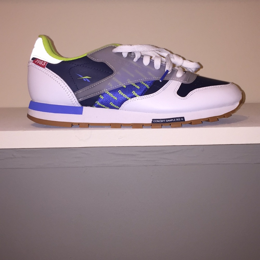 Classic Reebok never worn - Picture 2 of 8